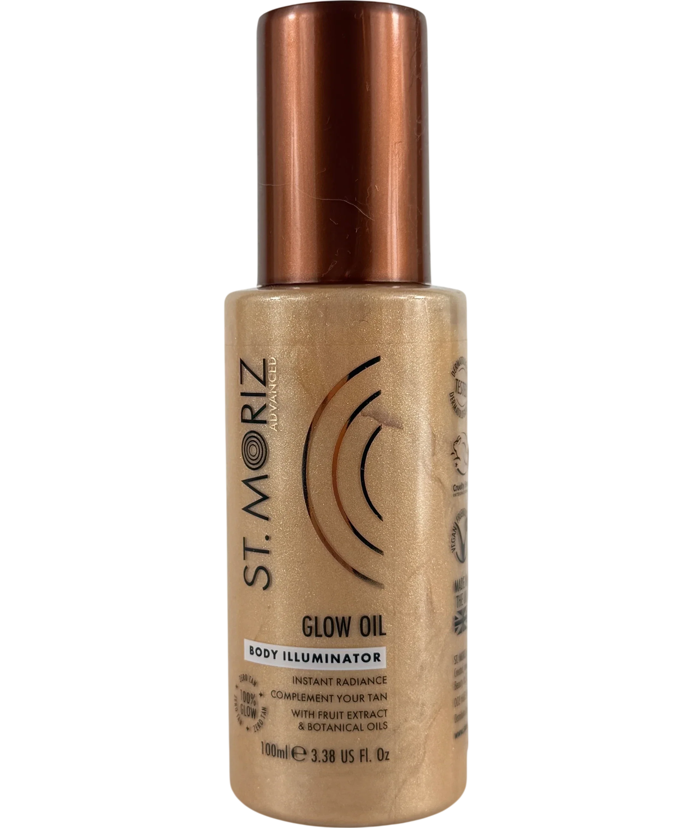 ST MORIZ Compliment Your Tan With Illuminating Particles And Rich Hydrating Oil. Suitable For Everyday Use To Enhance Your Tan With A Radiant Glow. Enriched With Fruit Extract And Botanical Oils. 100ml