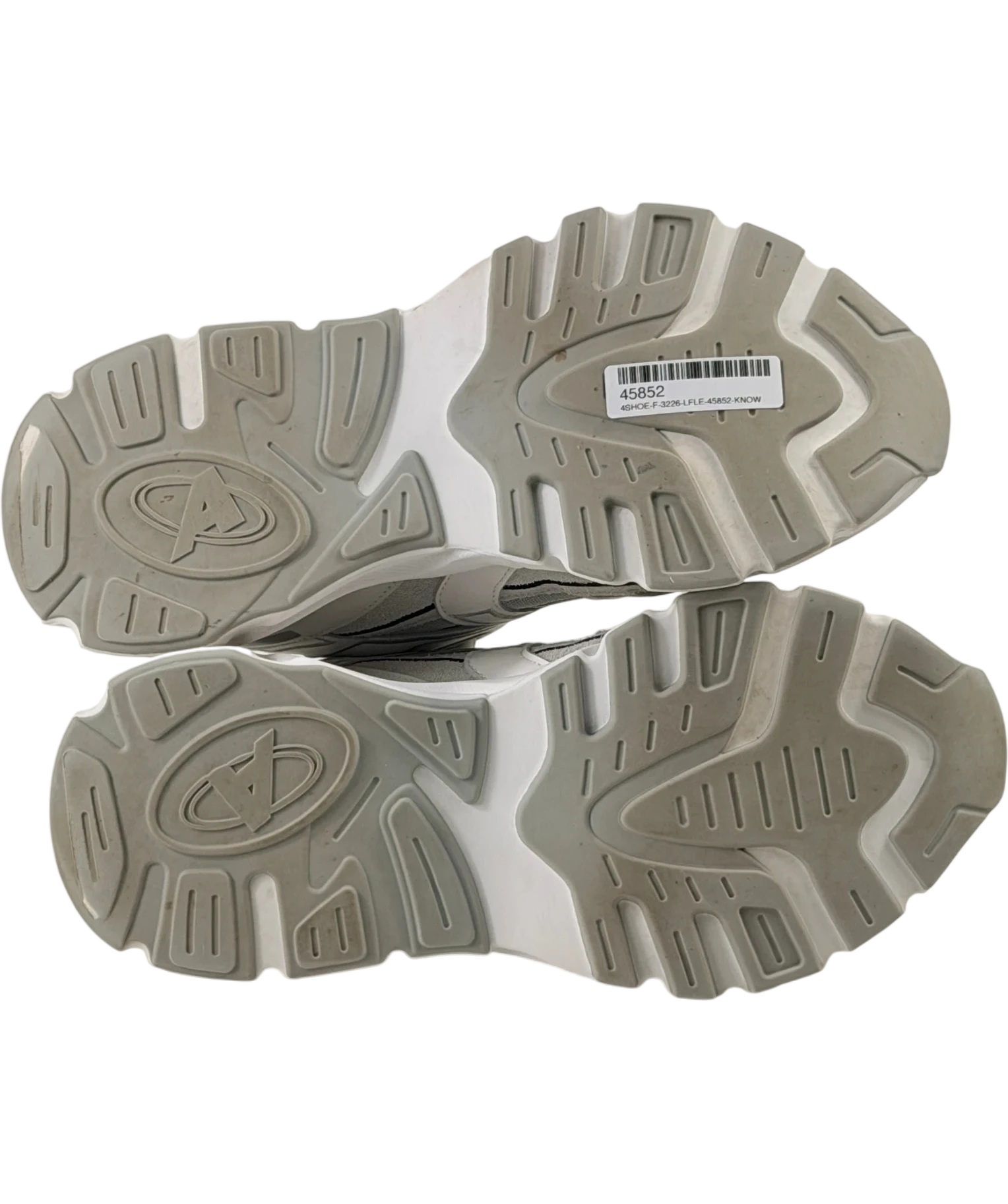 AXEL ARIGATO Marathon R-trail Grey And White Trainers UK 7 EU 41