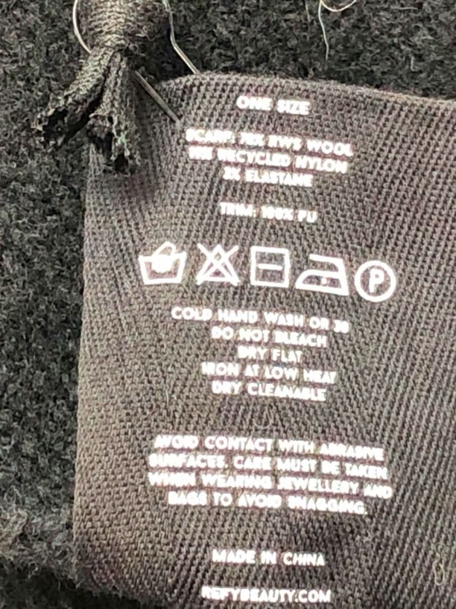 REFY Black Wool Scarf with Recycled Nylon and Elastane One Size - Reliked