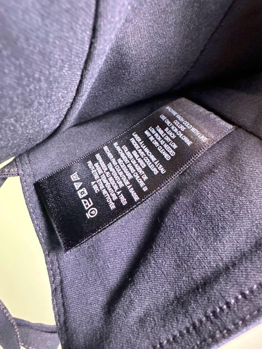 Silence + Noise Black Sleeveless Zip - Up Top S - Reliked