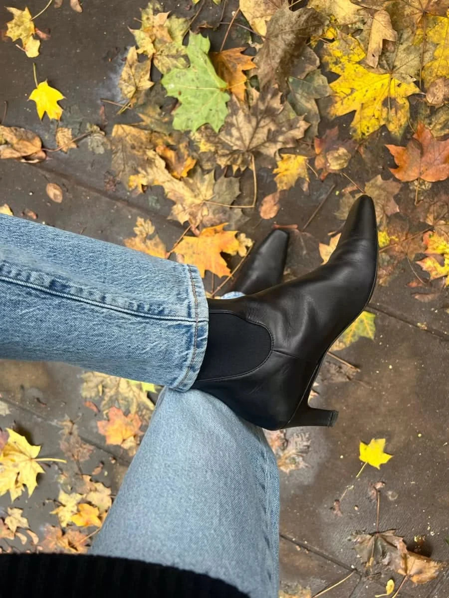 Totême Black Leather Ankle Boots UK 5 EU 38 👠 - Reliked