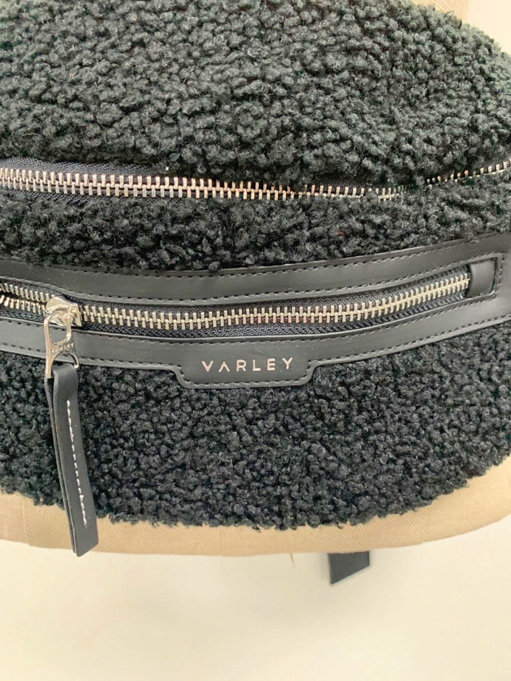 Varley Black Kansa Sherpa Belt Bag