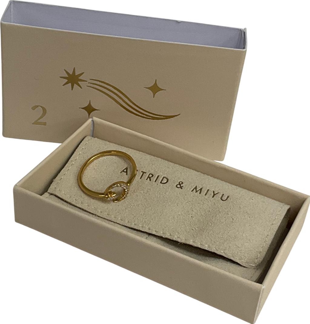 Astrid & Miyu Gold Star & Moon Open Ring In Gold One Size