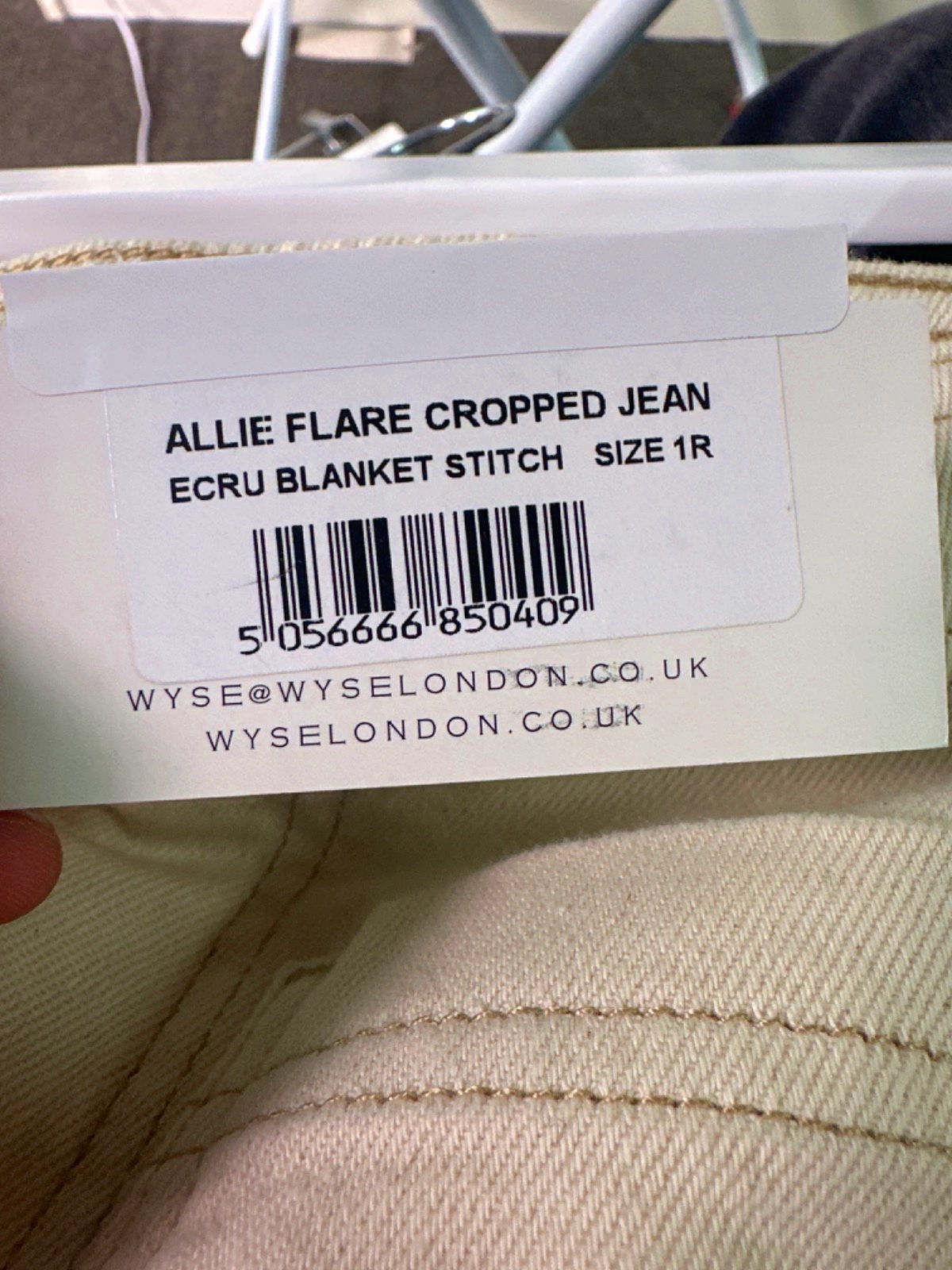 WYSE LONDON Ecru Allie Flare Cropped Jean UK 8