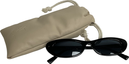 AV sunglasses Raya Black Sunglasses in case