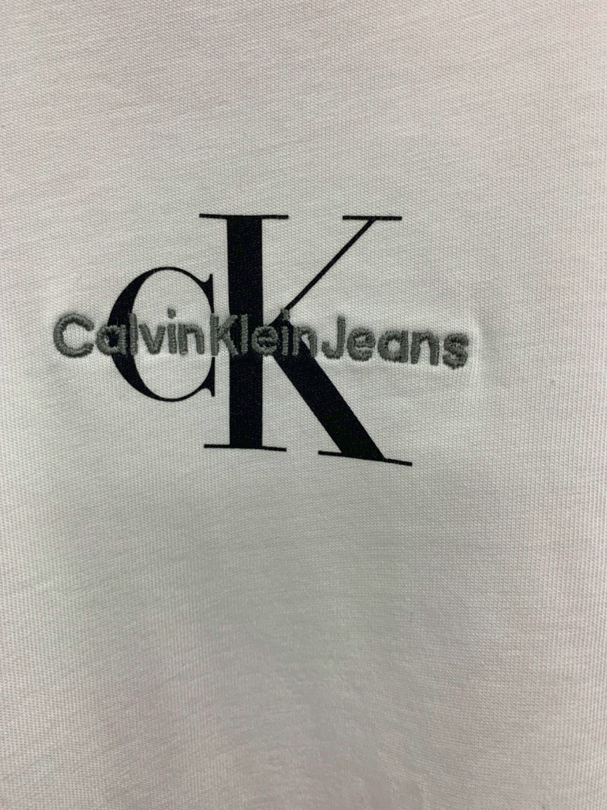 Calvin Klein Bright White Graphic Logo T-shirt UK M