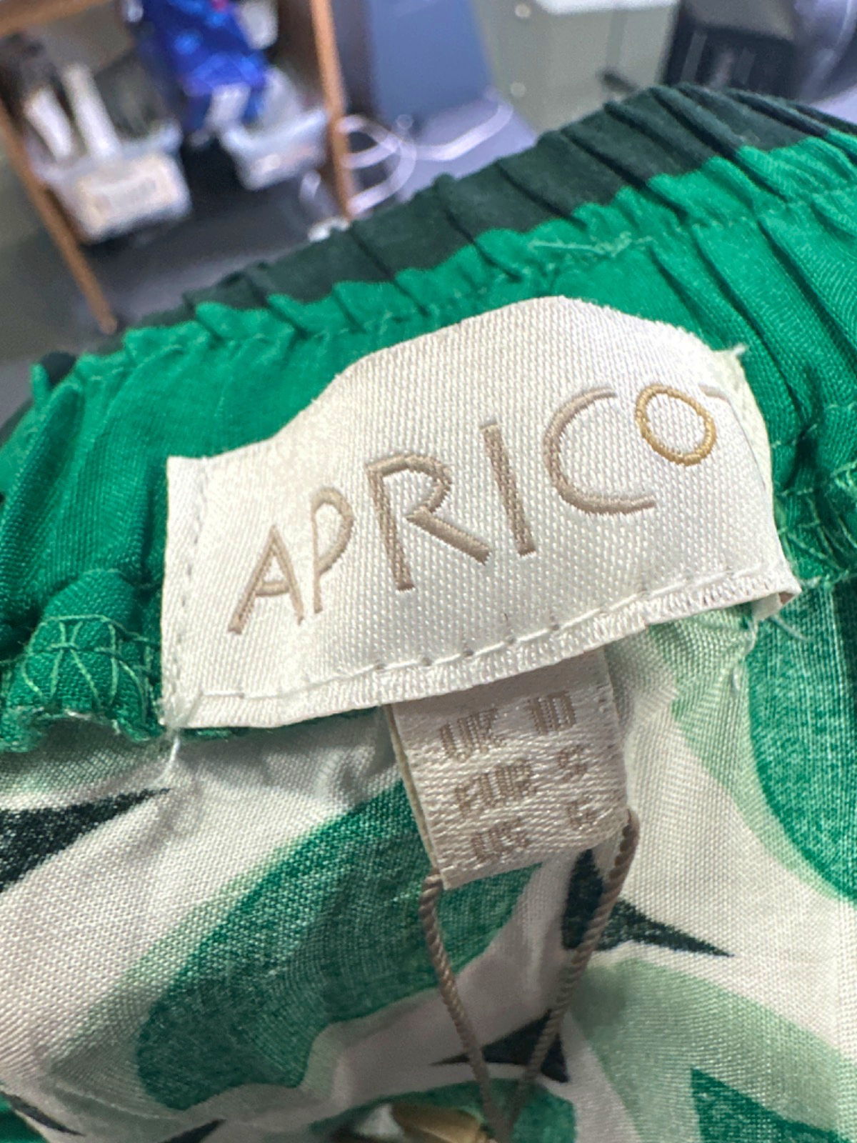 Aprico Green Geo Leaves Border Skirt UK S