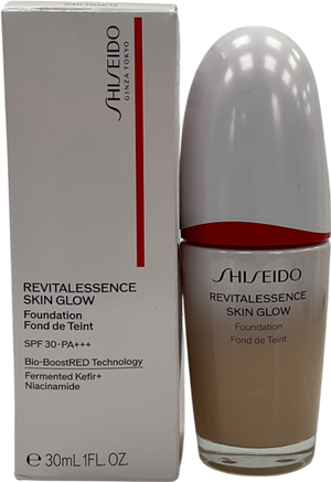 Shiseido Revitalessence Glow Foundation 240 Quartz 30ml