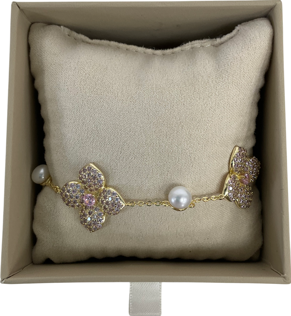 Nice Cream Metallic Gold Plated Hydrangea Pearl Bracelet One Size