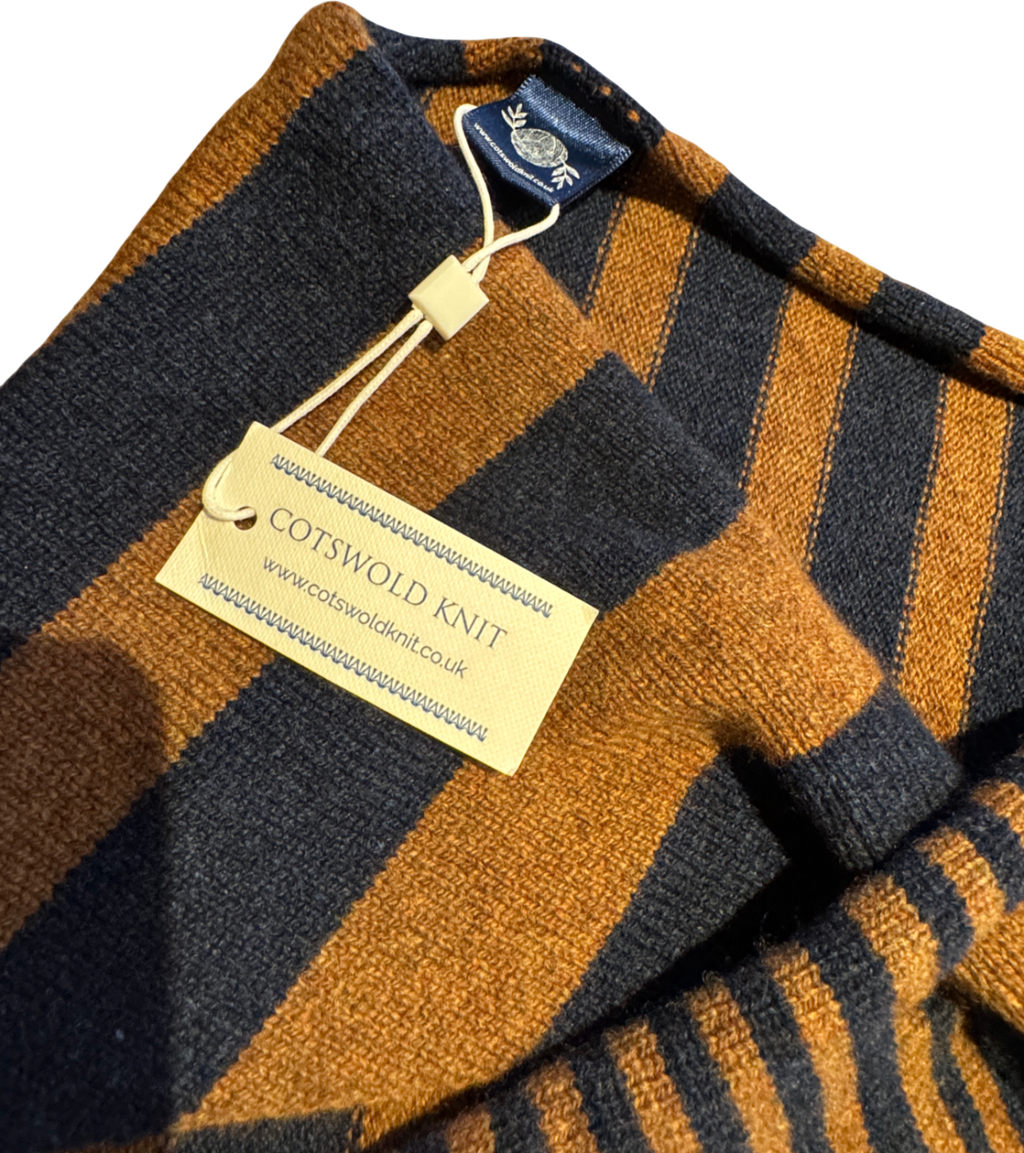 COTSWOLD KNIT Camel / Navy Blue Notgrove Neckerchief – Suede One Size