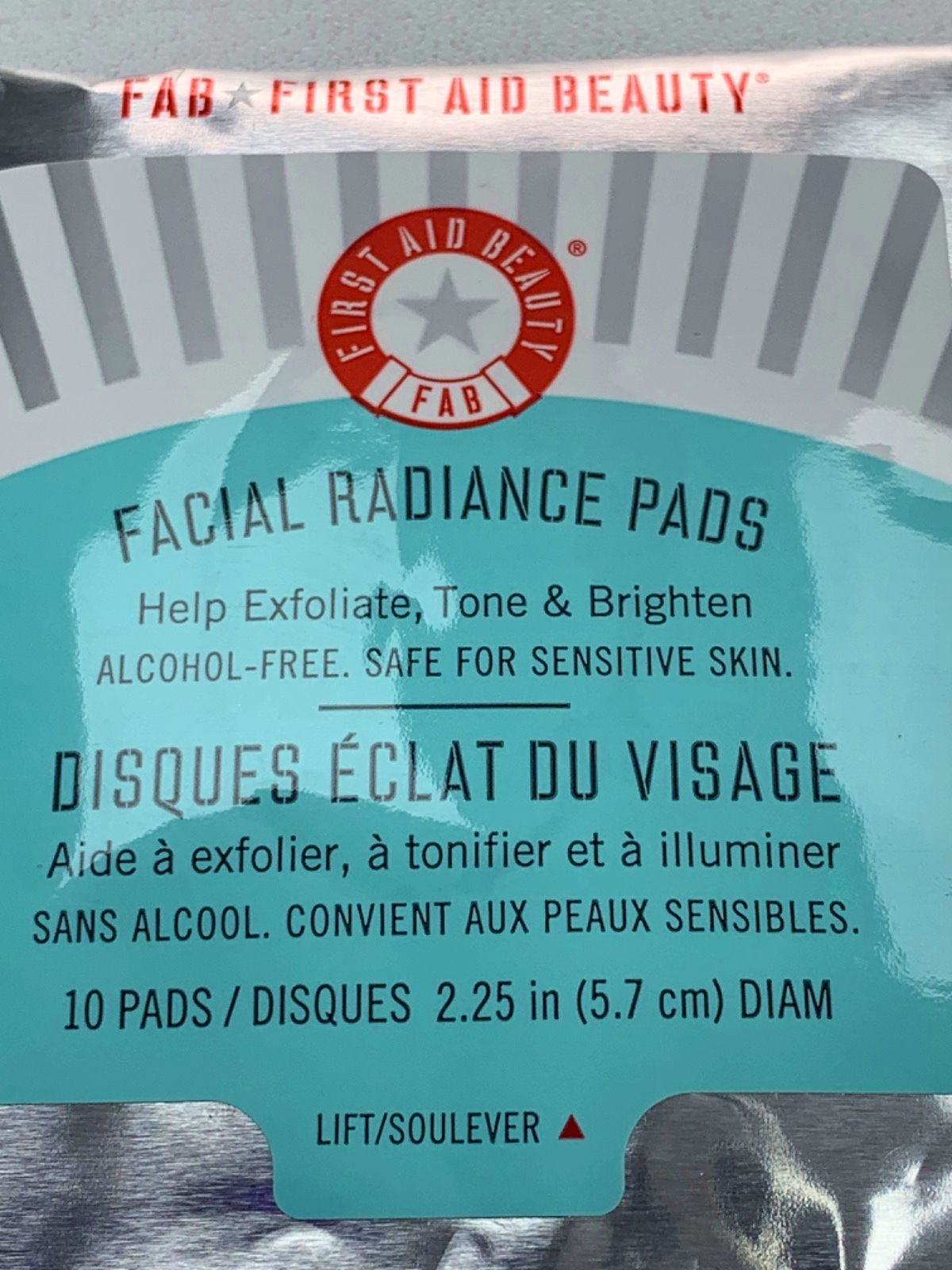 First Aid Beauty Facial Radiance Pads 22.5g