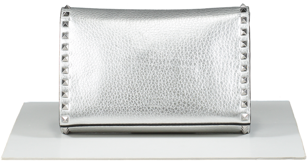 Valentino Garavani Metallic pebbled leather Rockstud Flip Lock Flap Bag Silver