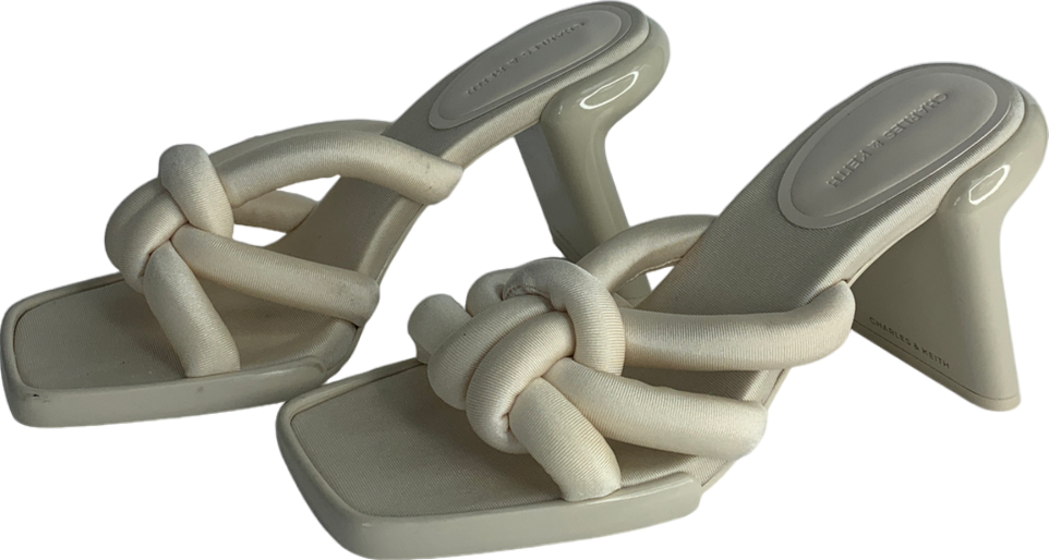 Charles & Keith Cream Toni Knotted Puffy-strap Mules UK 6 EU 39 👠