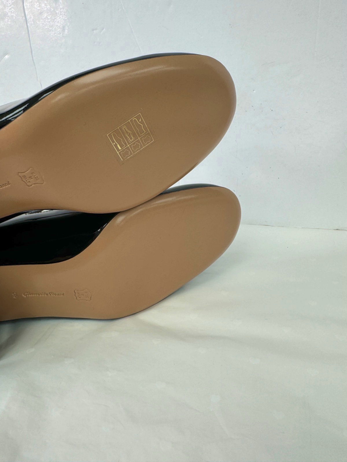 Gianvito Rossi Black Ribbon Patent Leather Mary Jane Court Shoes EU 39 UK 6