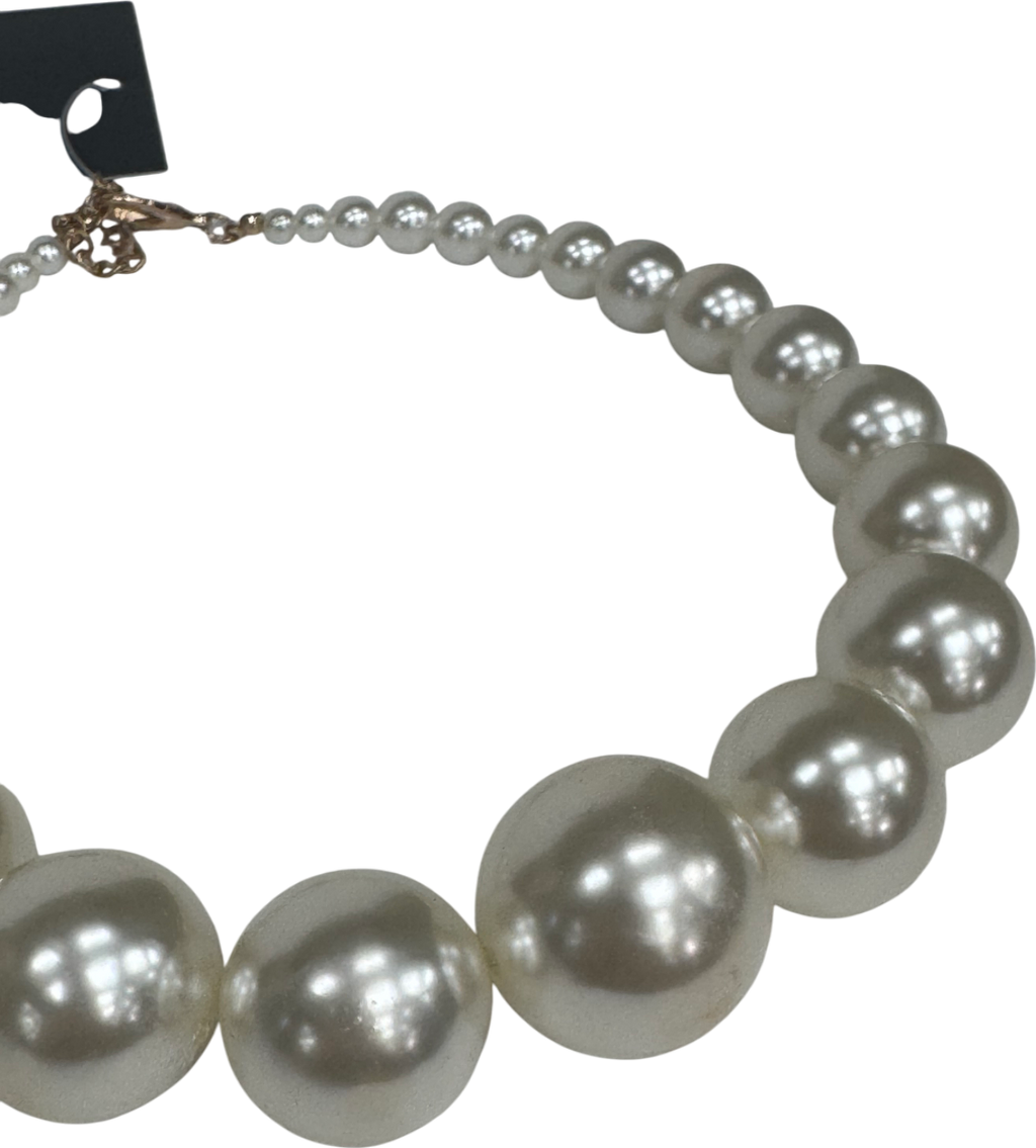 Metallic Pearl Necklace One Size