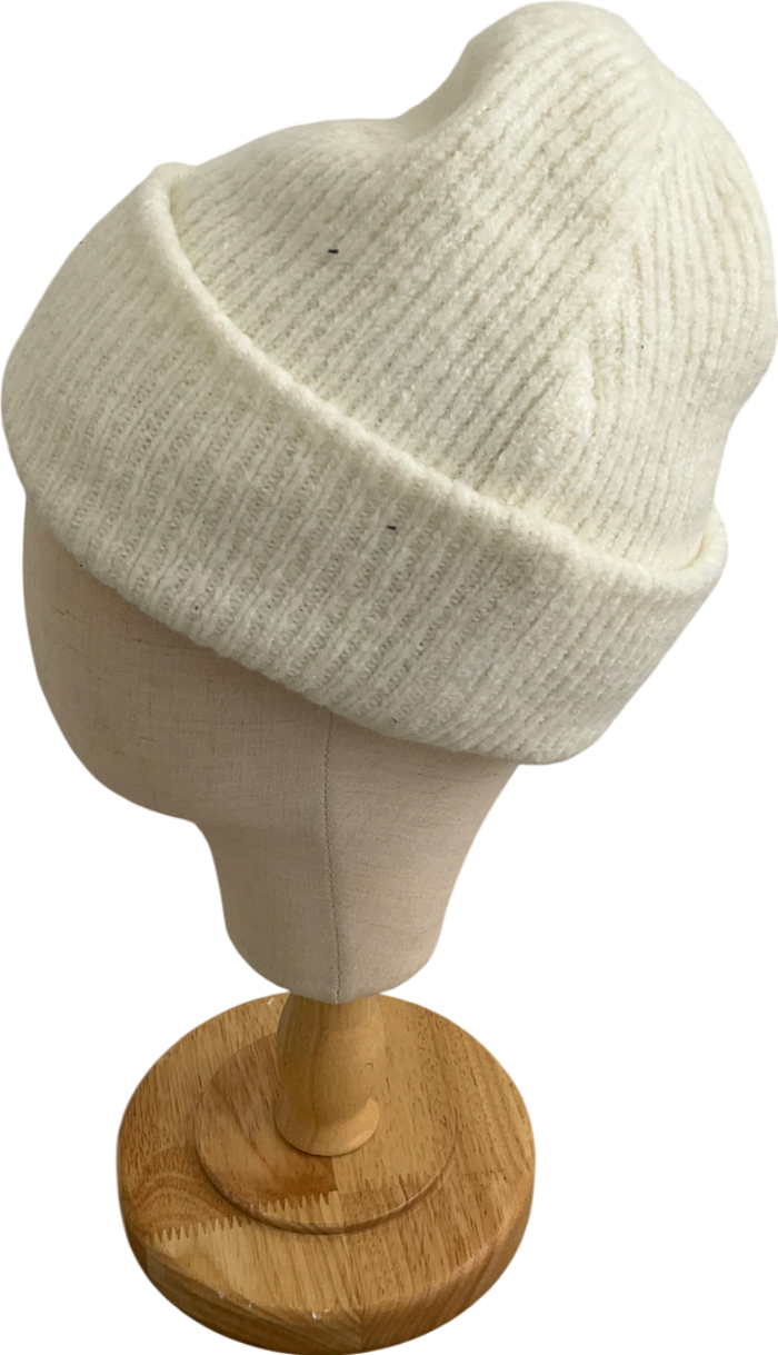 ZARA Cream Knitted Beanie UK M