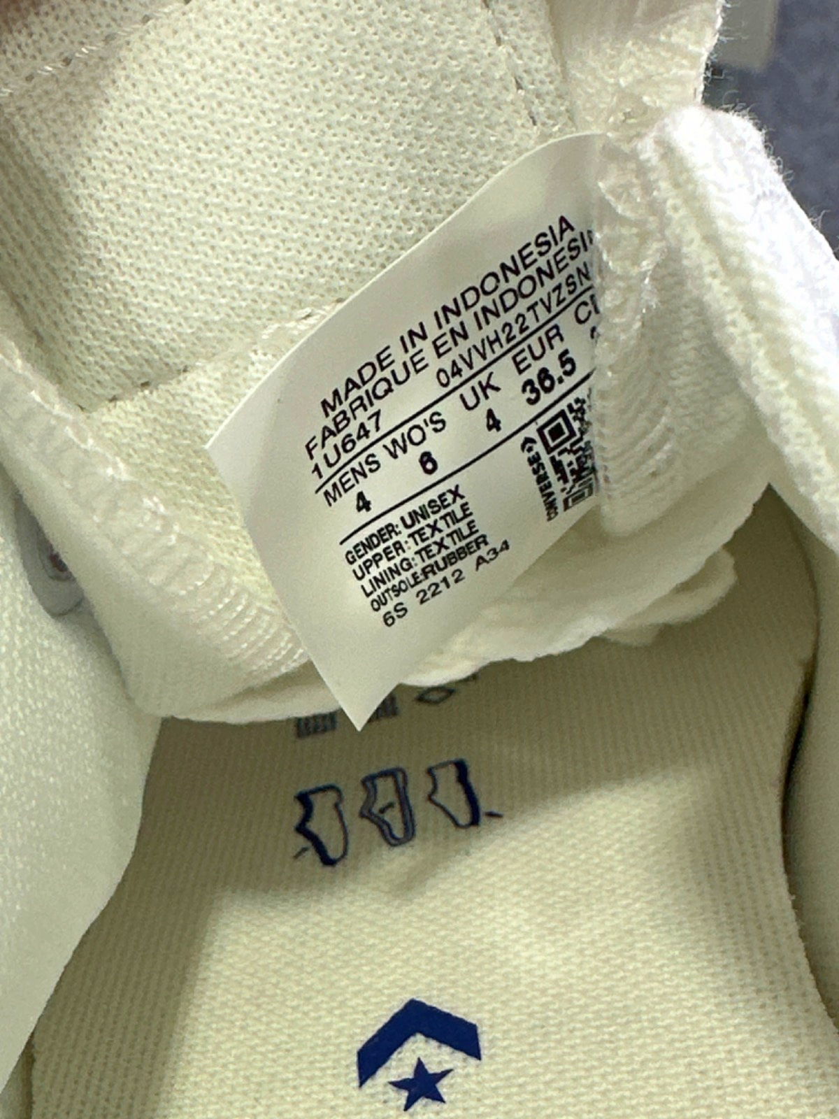 Converse Chuck Taylor All Star White Monochrome Low top trainers UK 4