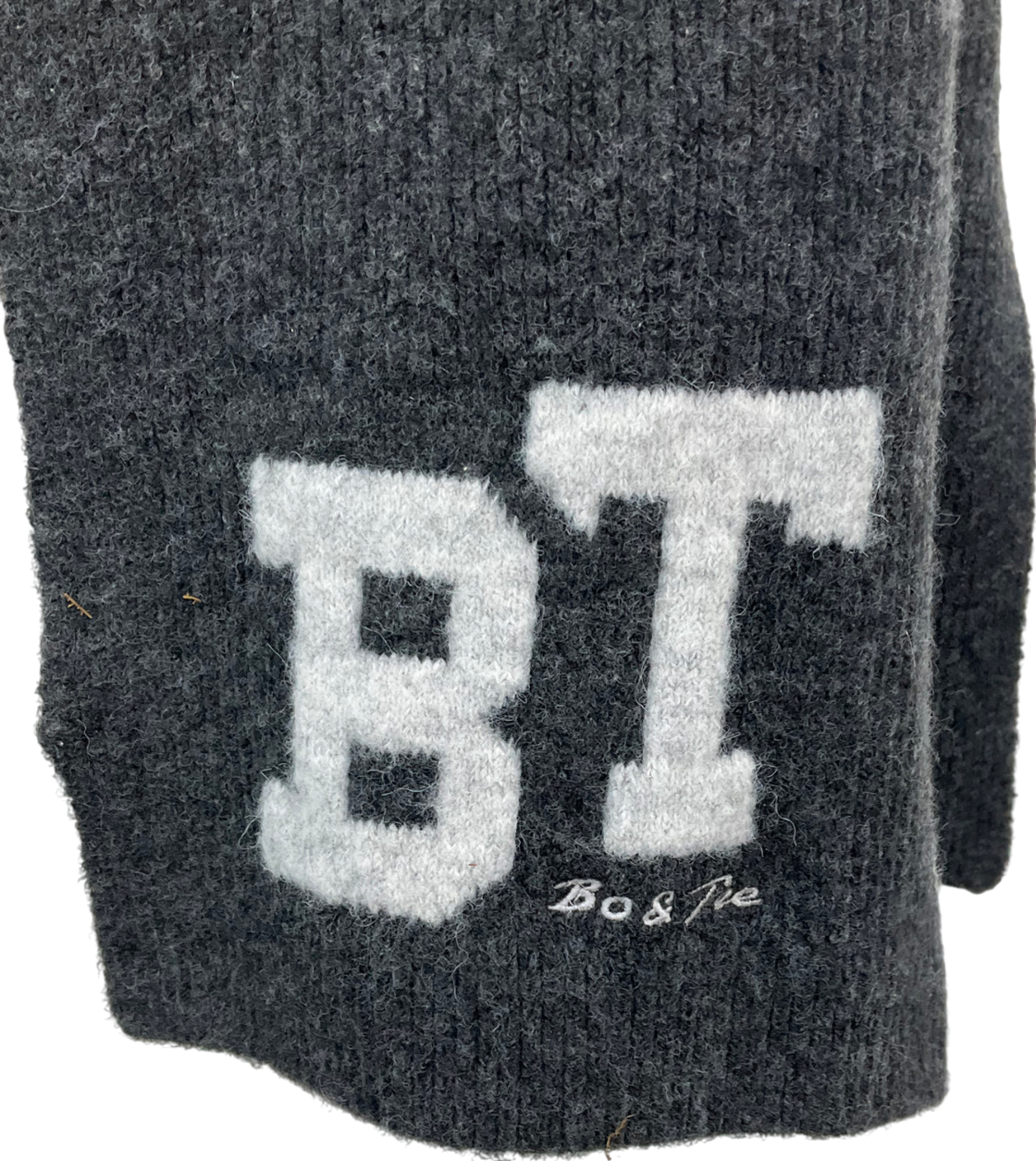 Bo+Tee Grey Oversized Knit Scarf One Size