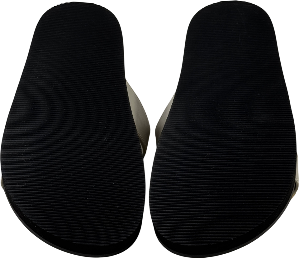 CHARLES & KEITH Gabine Buckled Leather Slides - Chalk Grey UK 6 EU 39 👠