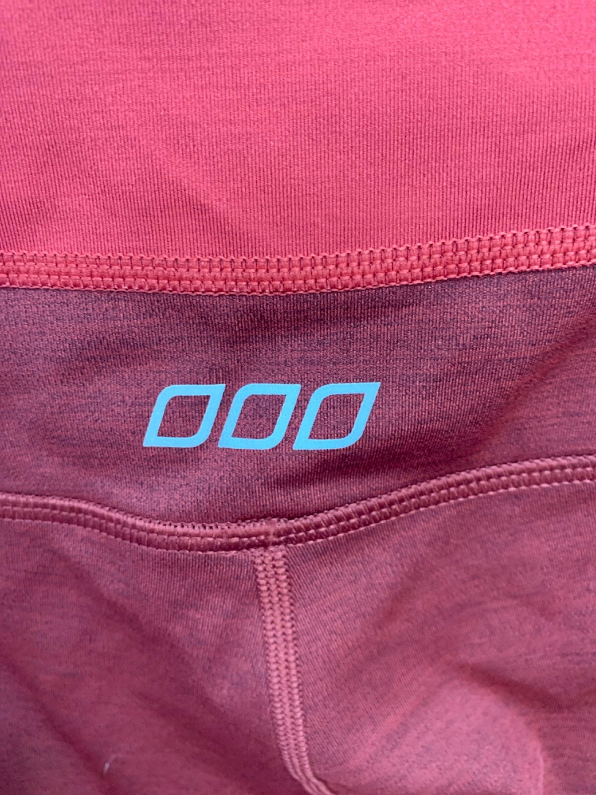 Lorna Jane Burgundy 2-piece Athletic Set UK S