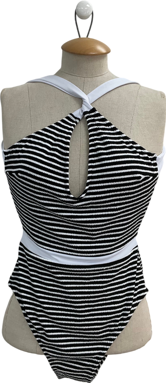 Cupshe Black Striped Onepiece UK S