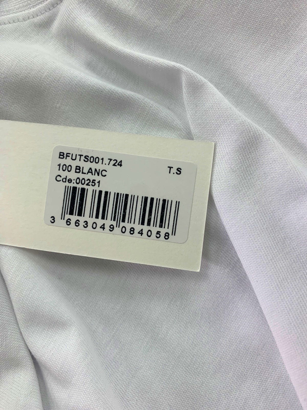 AMI White De Coeur T-Shirt UK S