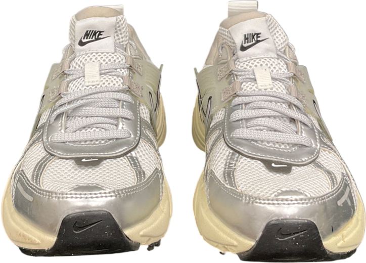 Nike Metallic V2k Run "metallic Silver" UK 5.5 EU 38.5 👠