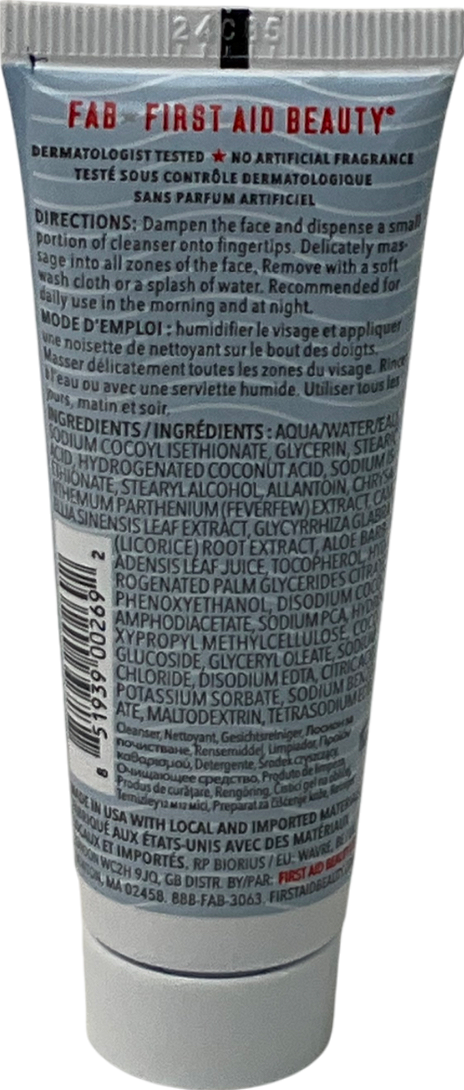 First Aid Beauty Pure Skin Face Cleanser 3g