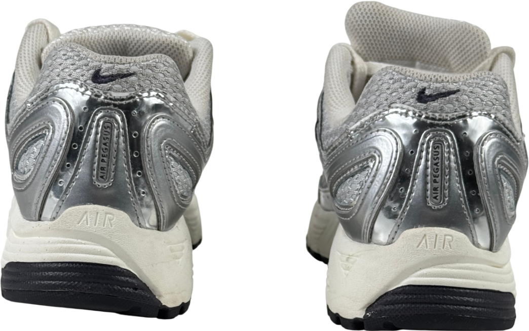 NIKE Metallic Air Pegasus 2k5 Chrome UK 4 EU 37 👠
