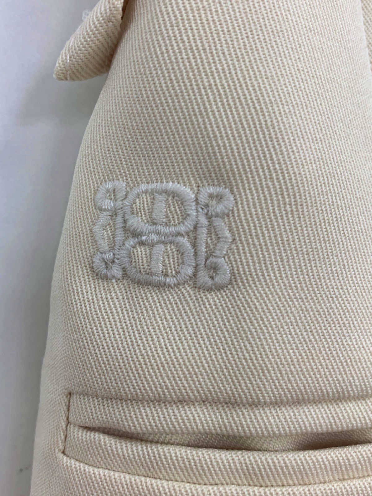 De Rococo Beige Pleated Shorts UK S