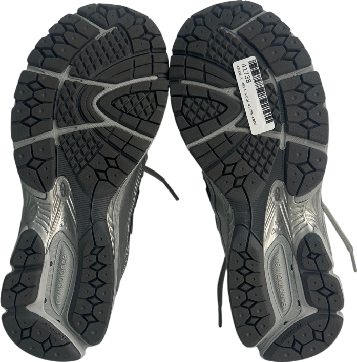 New Balance Grey/Silver  1906r Shoes UK 6.5 EU 39.5 👠