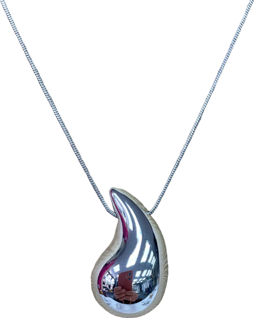 Silver Teardrop Pendant Necklace