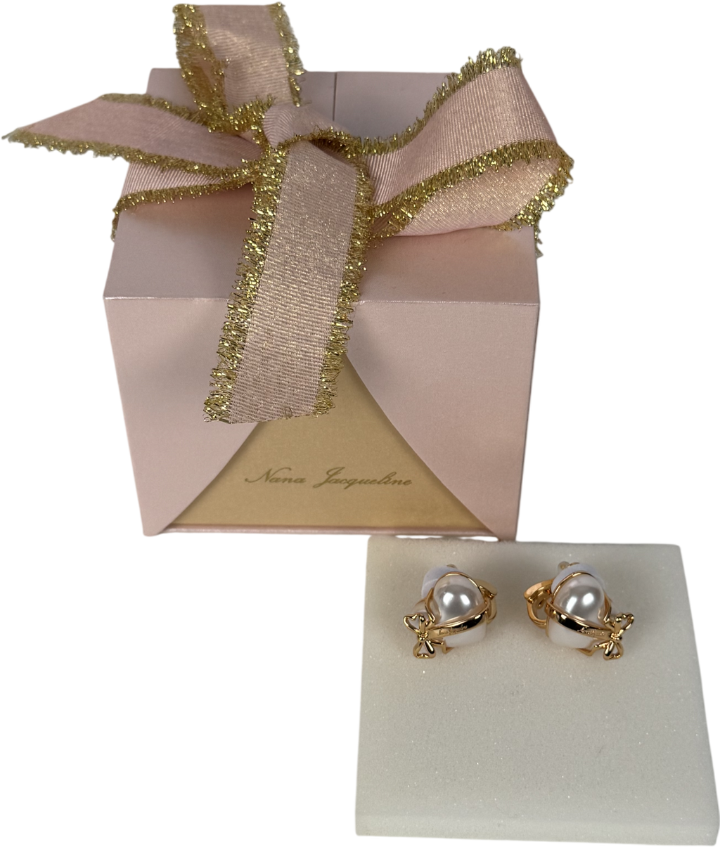 Nana Jacqueline Gold & Pearl Amor heart Earrings in gift box