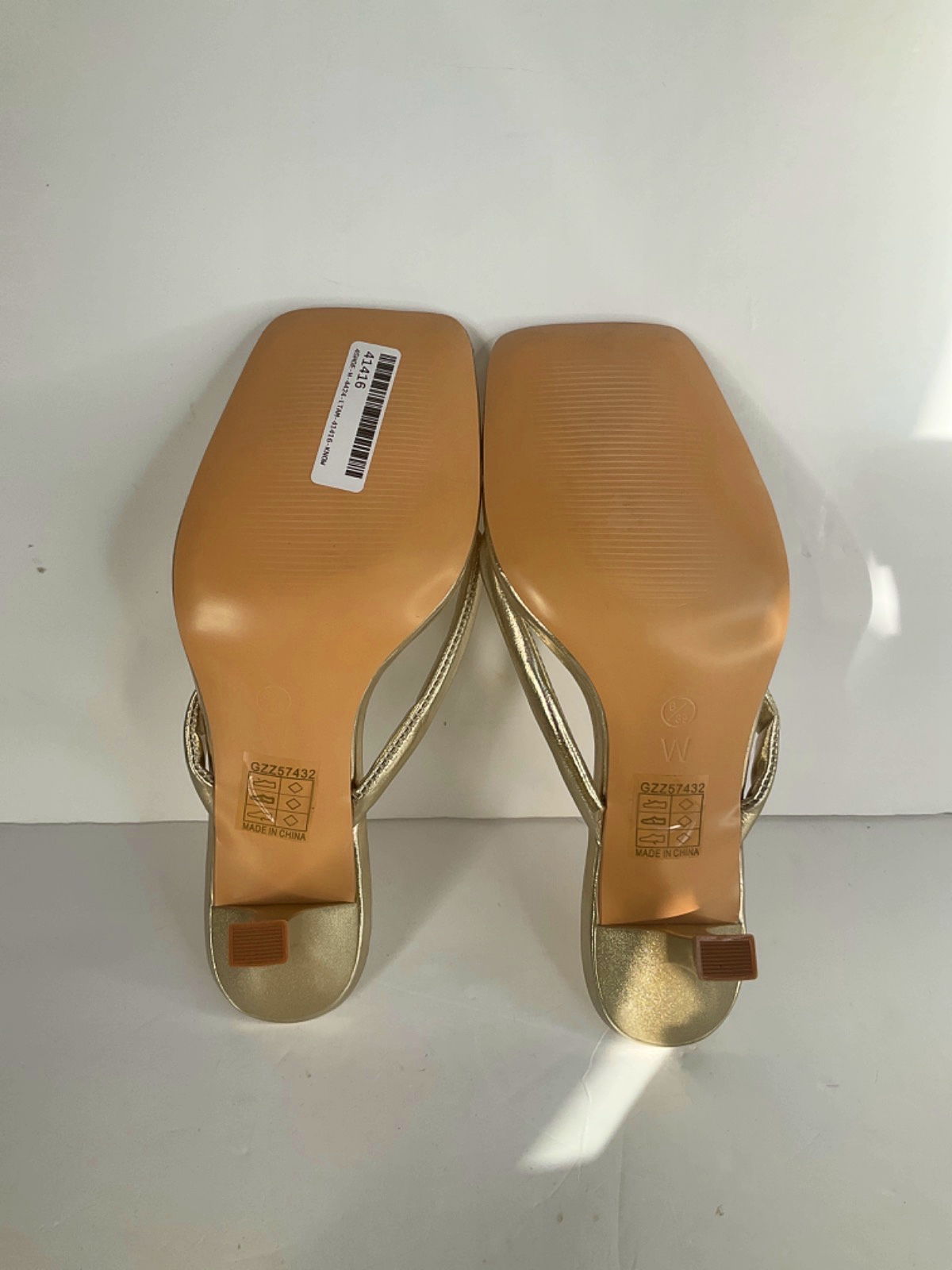 Boohoo Gold Wide Fit Heeled Thong Sandals UK 6