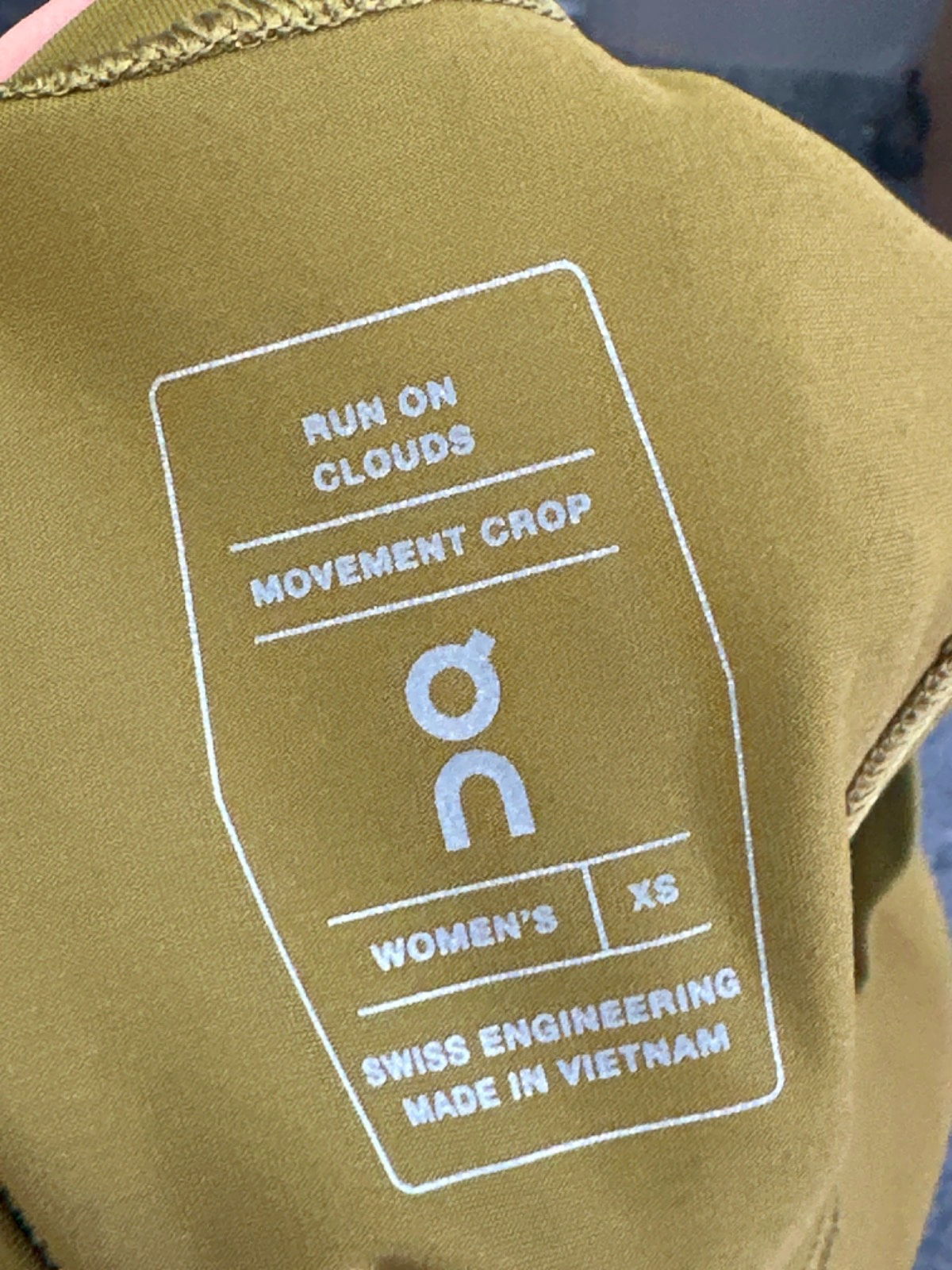 On Running Mustard Movement Crop UK XS