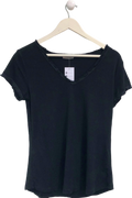 N°1 George Street Black V-Neck T-Shirt