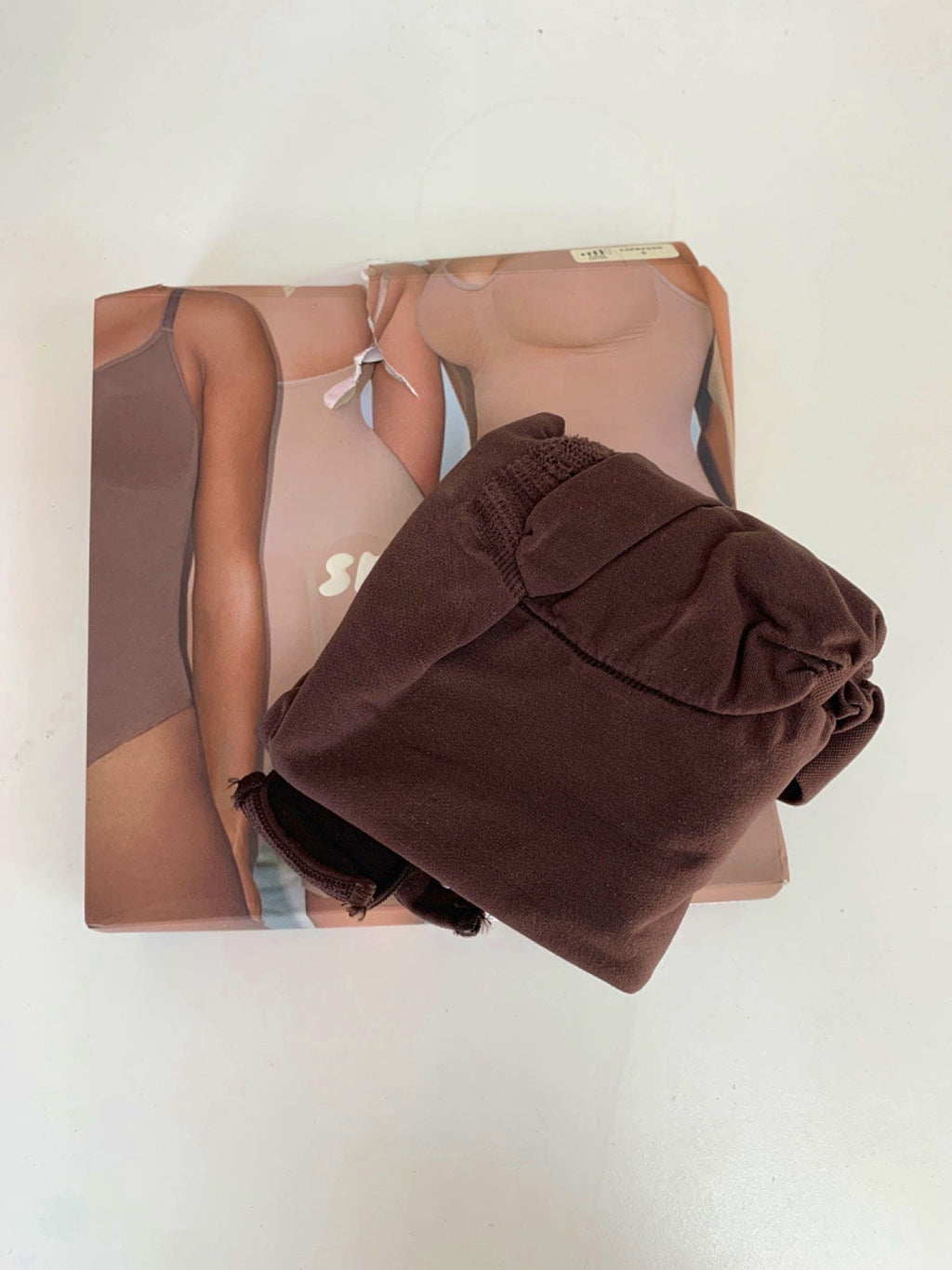 SKIMS Espresso Seamless Sculpt Strapless Thong Bodysuit UK S