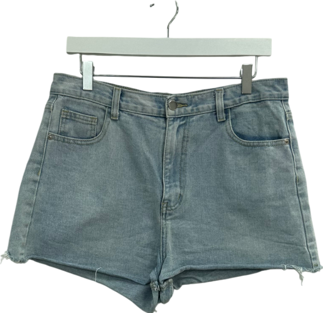 PrettyLittleThing Light Blue Wash Denim Raw Hem Hot Pants UK 16