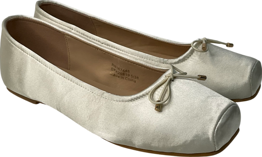 Karen Millen Cream Square Toe Satin Ballerina UK 5 EU 38 👠