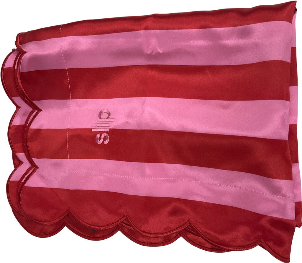 Slip Red Pure Silk Queen Pillowcase With Scalloped Edge Sunshade One Size