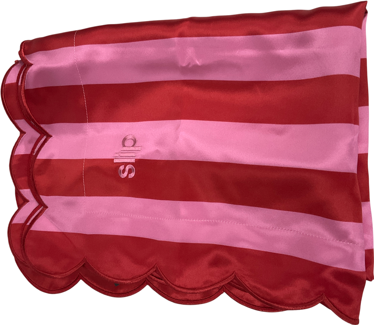 Slip Red Pure Silk Queen Pillowcase With Scalloped Edge Sunshade One Size