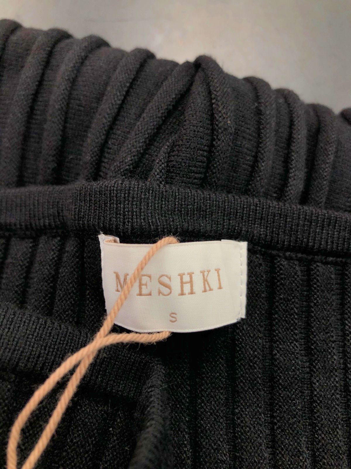 Meshki Black Ribbed Midi Skirt S