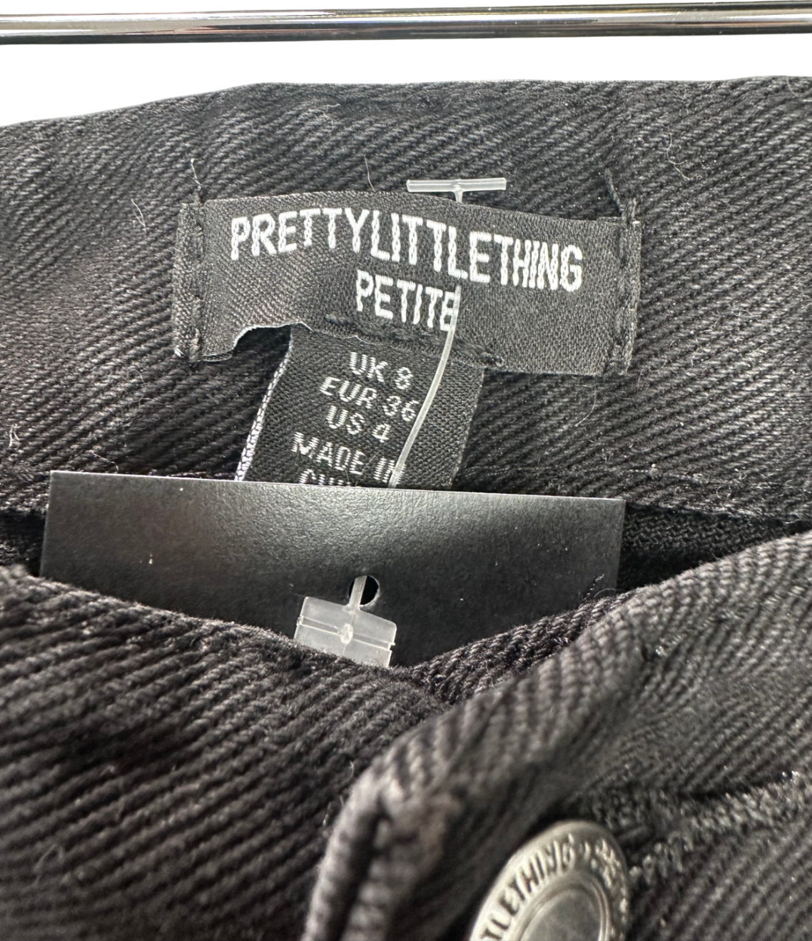 PrettyLittleThing Petite Black Long Leg Straight Jeans UK 8