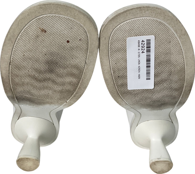 Charles & Keith White Alma Thong Mules UK 6 EU 39 👠