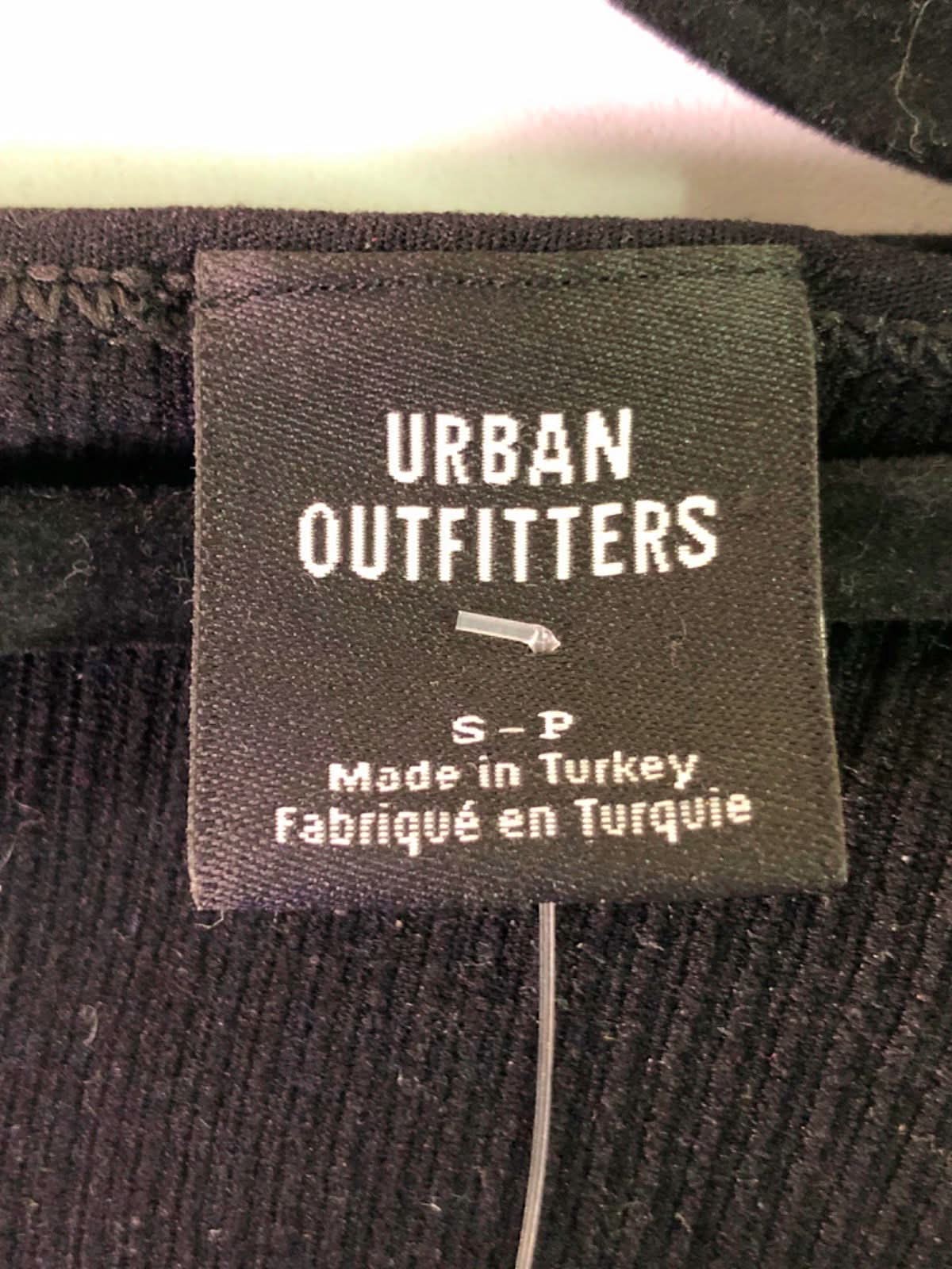 Urban Outfitters Black V-Neck Cropped Long Sleeve Top S