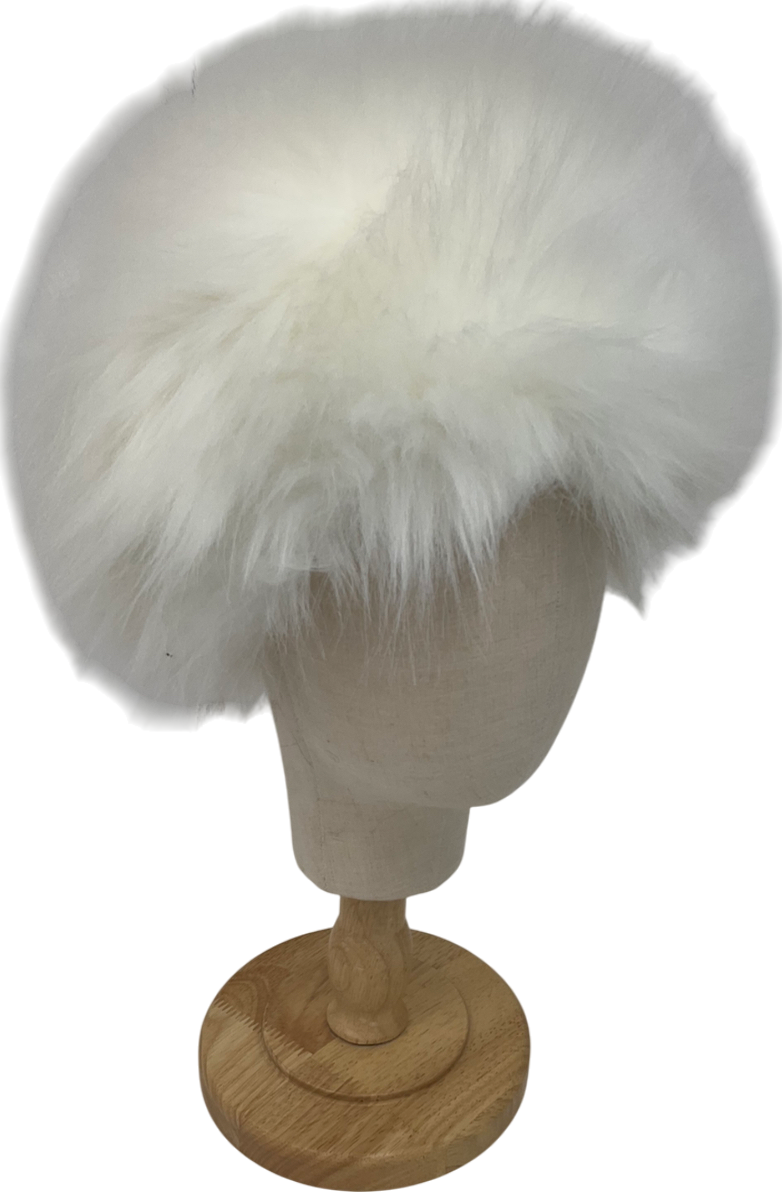 Huda Beauty White Faux Fur Bag And Hat Set