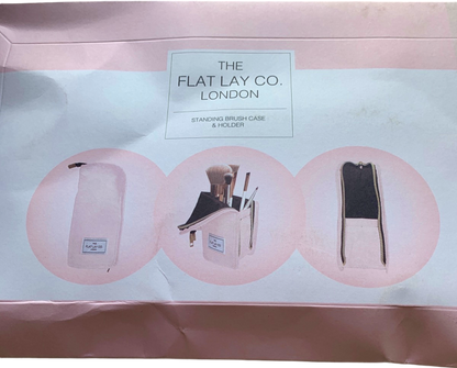 The Flat Lay Co. Standing Brush Case and Holder Light Pink 150g