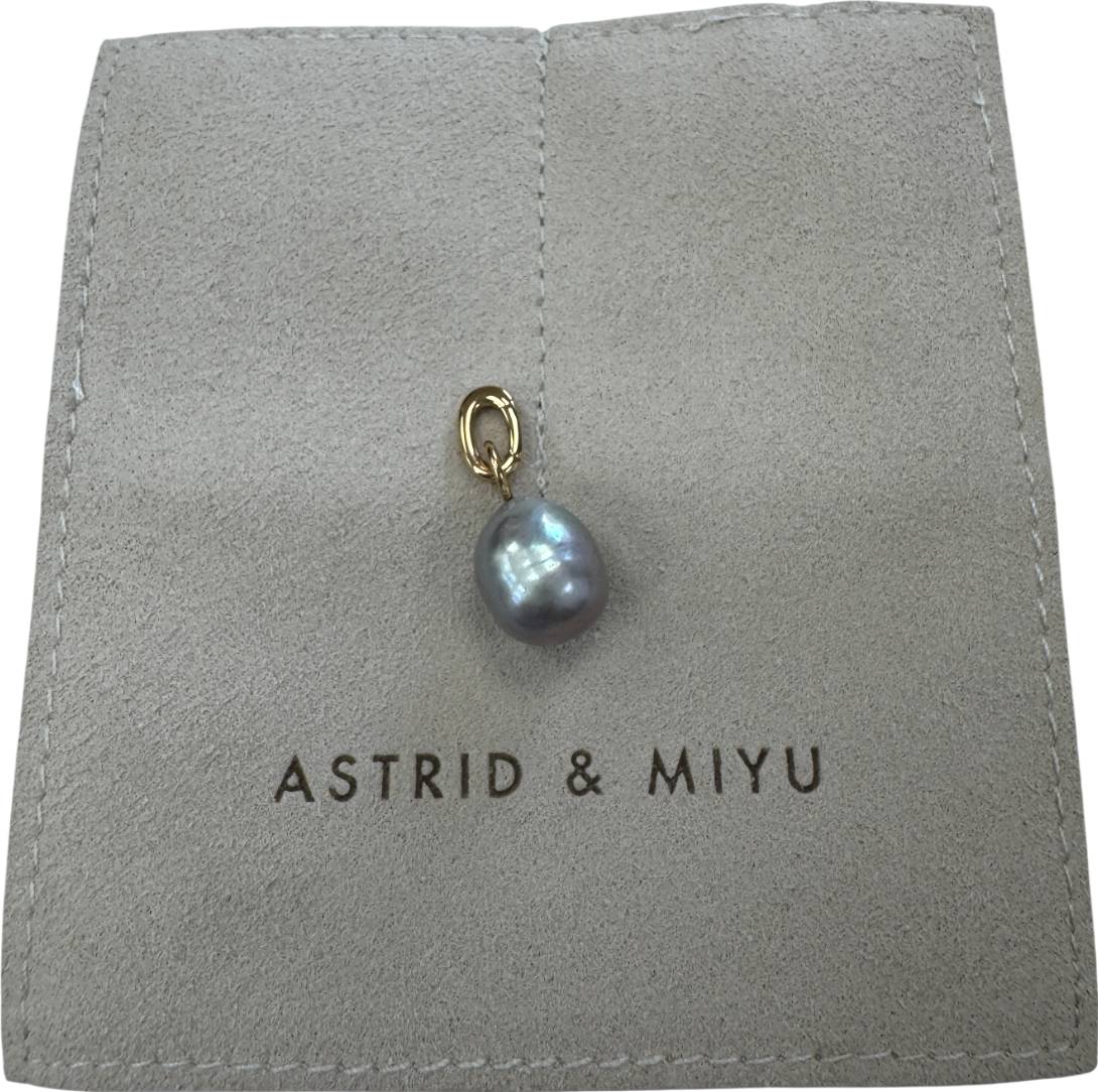 Astrid & Miyu Yellow 18k Gold Plated Silver Grey Pearl Talisman Charm In Gold