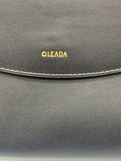 Oleada Black Clutch Bag