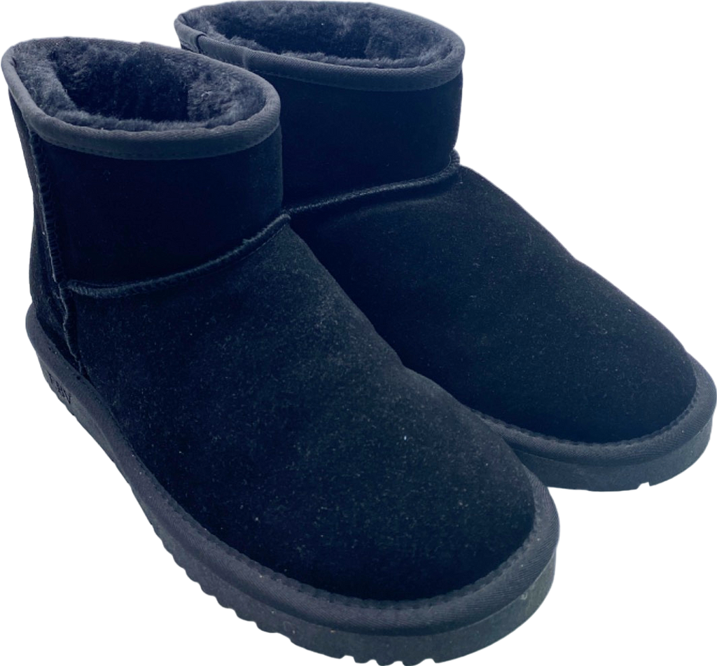 EBV Black Sheepskin Short Boots UK 10